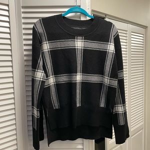 Black Plaid Banana Republic Sweater